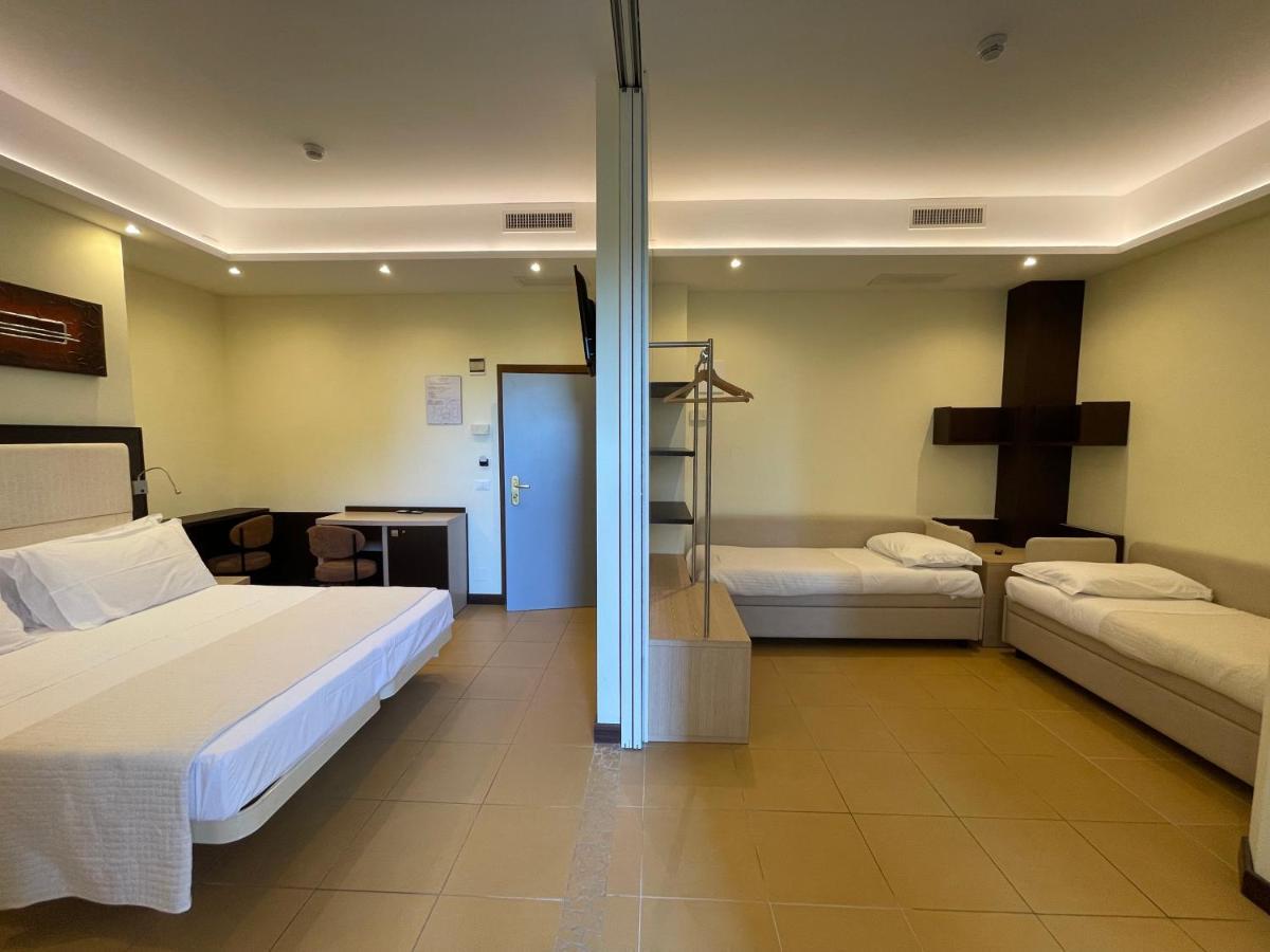 Hotel City Rimini Exterior foto
